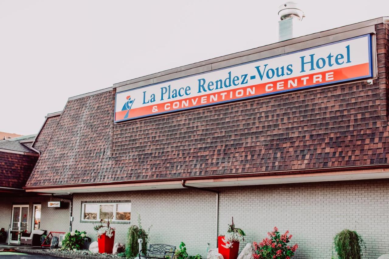 La Place Rendez-Vous Hotel Fort Frances Exterior foto