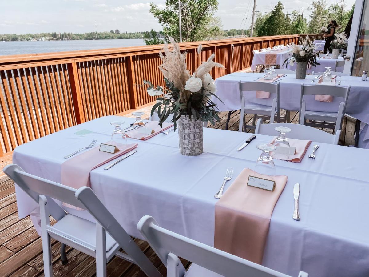 La Place Rendez-Vous Hotel Fort Frances Exterior foto
